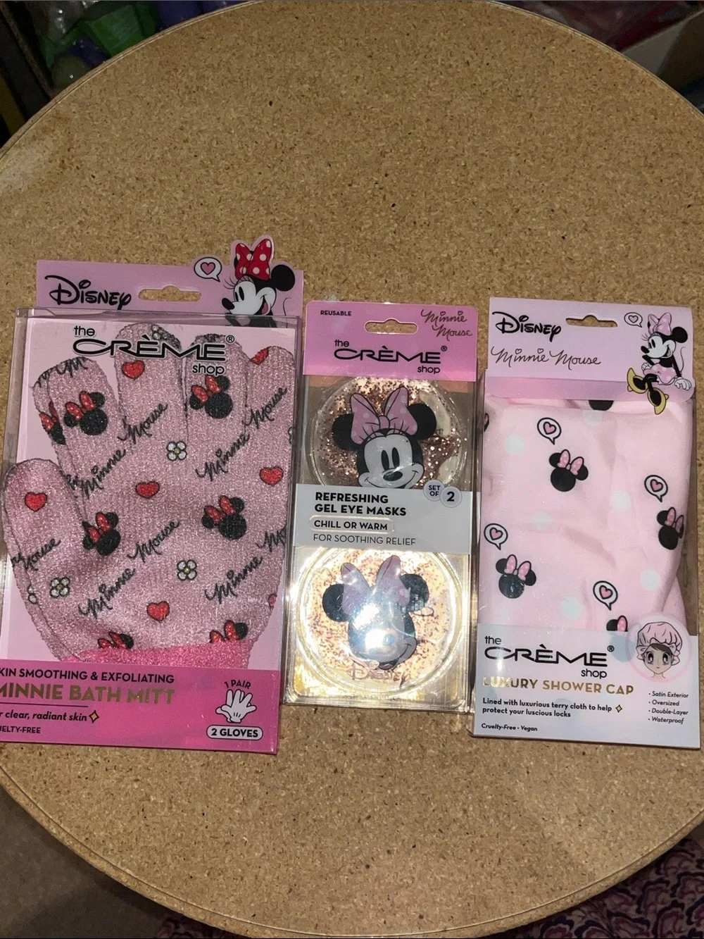 x Disney Minnie Mouse Pink Kids Bath Mitt & Shower Cap Gift Set